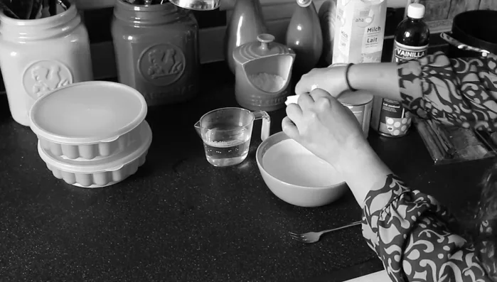 Melt the gelatin: Add hot water to the hydrated gelatin and mix until dissolved.
