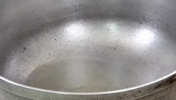 Add 1.5 pounds of ground turkey to the pot.