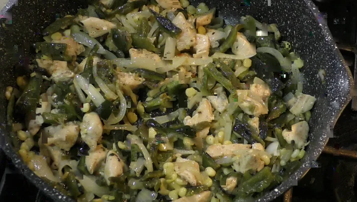 Add the cream and stir (453.84).