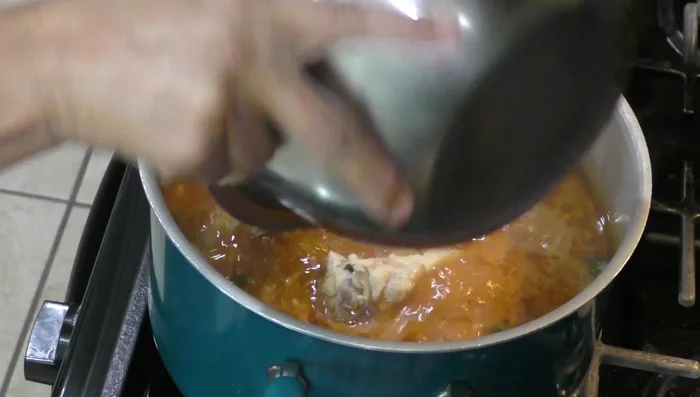 Simmer for 15 minutes. Add more salt to taste. Continue to simmer for another 5 minutes after adding chicken (337.44).