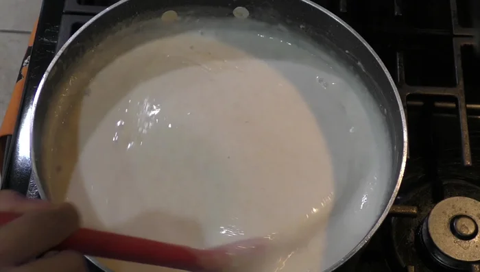 Continue to simmer for another 4 minutes. [208.8]