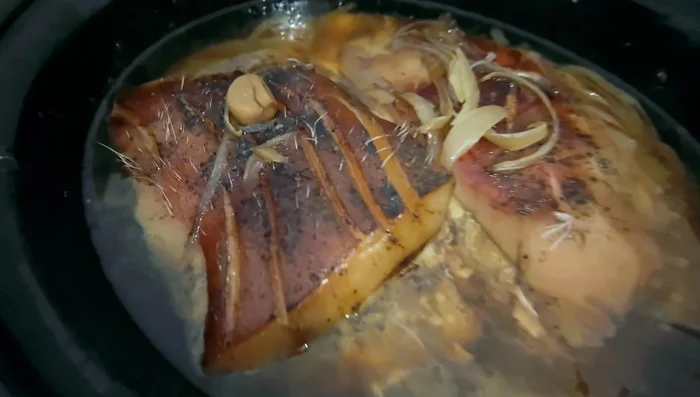 Blend the pork juices to create a delicious sauce.