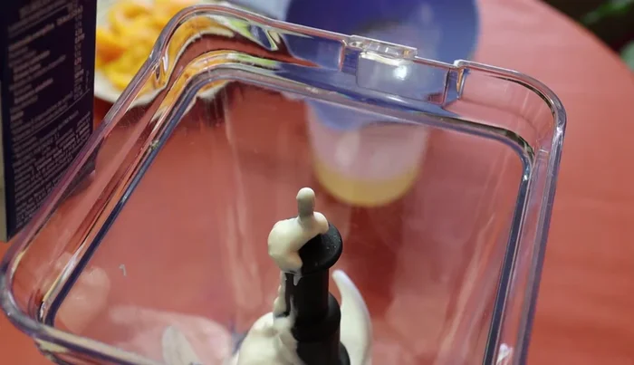 In a blender, combine the three milks (evaporated, condensed, and natural), heavy cream, and the gelatin mixture. Blend until smooth.