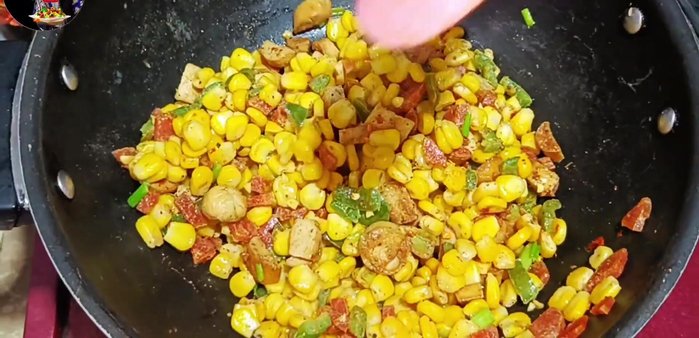 Mix everything well. The more you mix, the better the flavor will be.