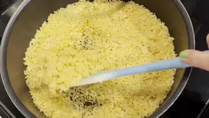 Easy Mexican Red Rice: A Simple & Budget-Friendly Recipe