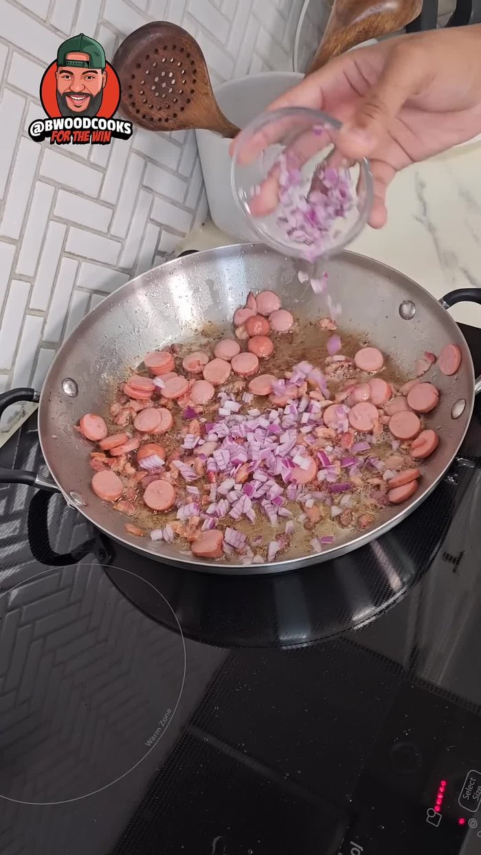 In a separate pot, sauté purple onions, tomatoes, and jalapenos until softened.
