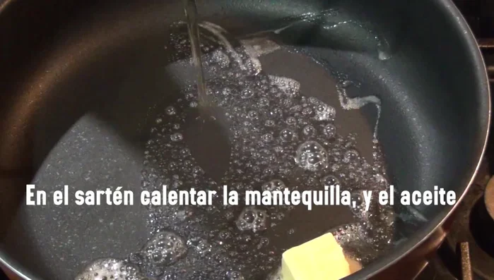 In a pan, melt butter and heat olive oil. Add shrimp and cook over medium heat for about 7 minutes, or until cooked through.