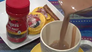 Delicious Chocolate Atole with Coffee: A Simple Recipe