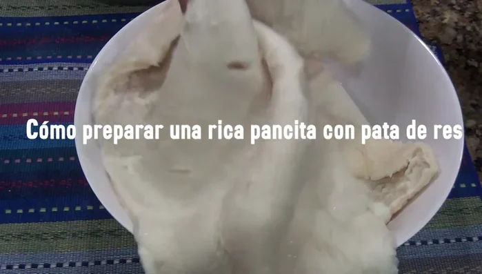 Wash and cut the beef belly and shank into small pieces. Remove excess fat.