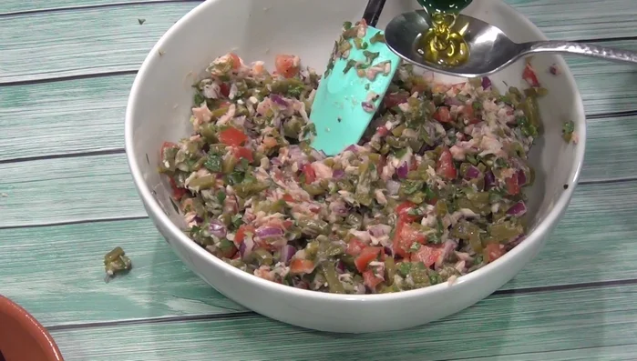 Add olive oil and salt to taste.