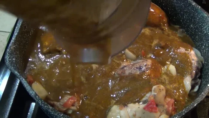 Add the prepared sauce to the pot.
