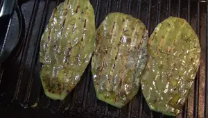 Grilled Nopales with Meat: A Juicy Mexican Recipe