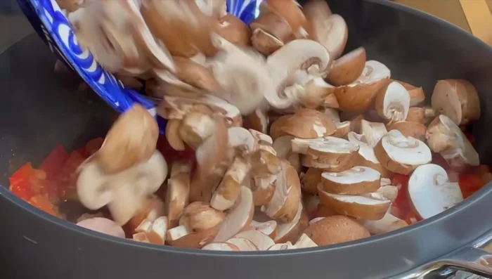 Add the mushrooms and cook for 6 minutes, stirring occasionally.
