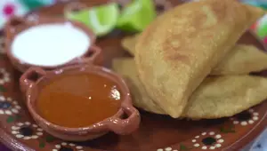 Crispy Infladitas & Quesadillas: Authentic Mexican Snacks