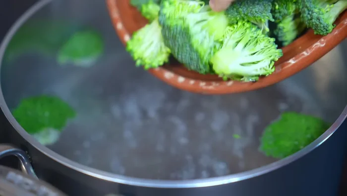 Cook Broccoli: Blanch broccoli florets in salted water for 3 minutes. Cool on a tray.