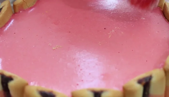 Decorate with whipped cream, fresh or frozen fruit (strawberries, etc.), and additional blackberry bars as desired. (307.08)