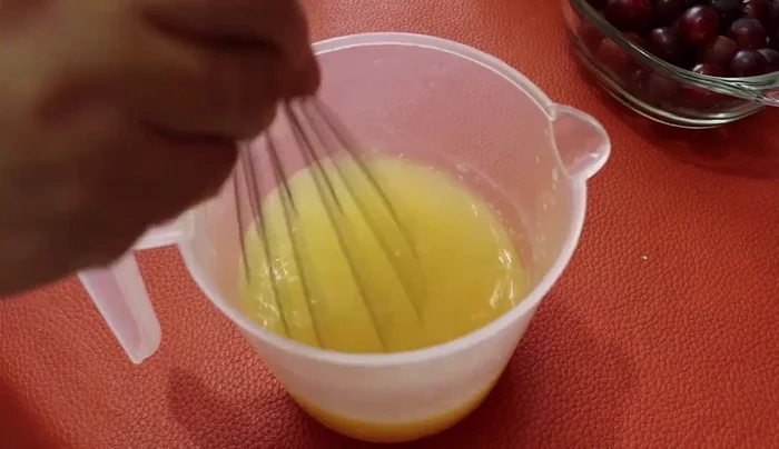 Prepare the gelatin: Dissolve pineapple gelatin in 3 cups boiling water, let sit for 5 minutes, stir again. Repeat with the blueberry gelatin. (85.68)