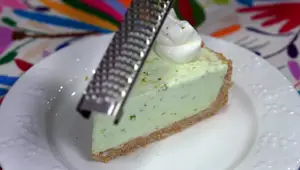 Refreshing Lemon Ice Cream Pie Recipe - Beat the Heat!