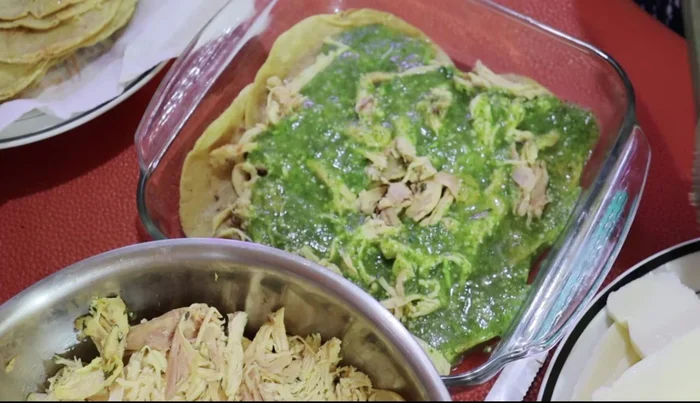 Add the blended green sauce.