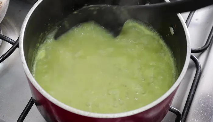Serve the flautas on a plate, generously topped with the green sauce.