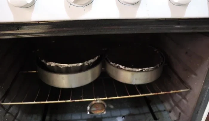 Bake in a preheated oven at 180°C (356°F) for 45 minutes using a bain-marie.