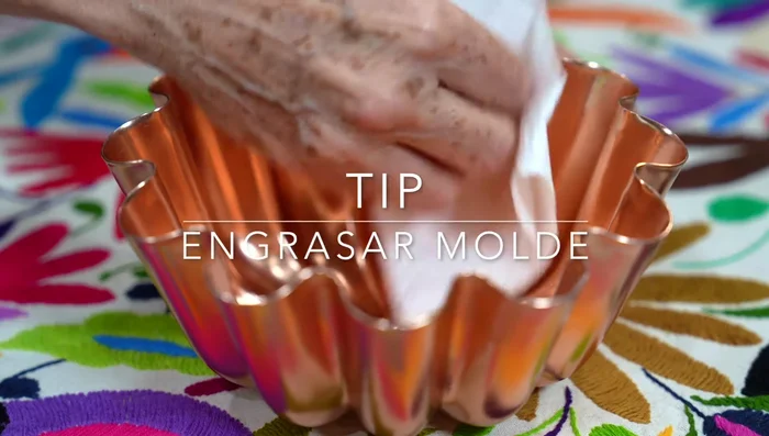 Grease the mold with vegetable oil and refrigerate while preparing ingredients.