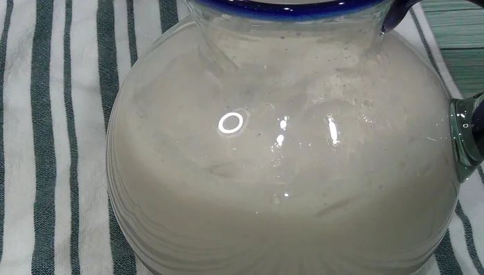 Add the remaining water and sugar to taste.