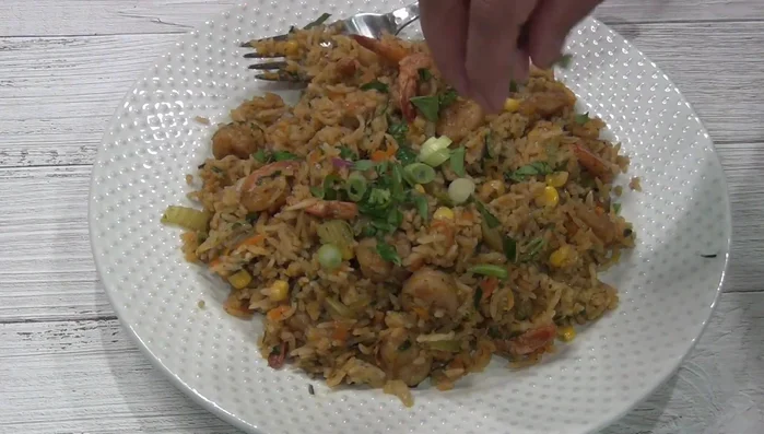 Serve garnished with cilantro and chopped onions.